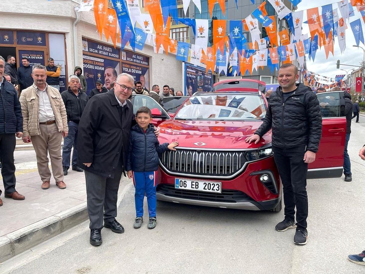 Türkiye\'nin yerli elektrikli otomobili Togg Bozüyük\'te tanıtıldı