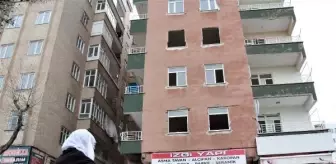 Diyarbakır'da depremzedelerin dramı: 2 yıl önce aldığı evi hasar gören kadın, hatıralarının olduğu evine giremiyor