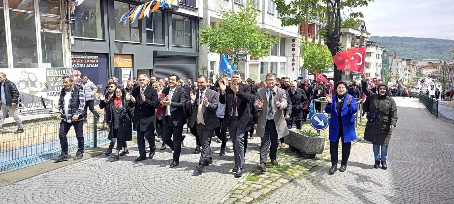 AK Parti Zonguldak Çaycuma\'da 67 bin el sıkarak toplandı