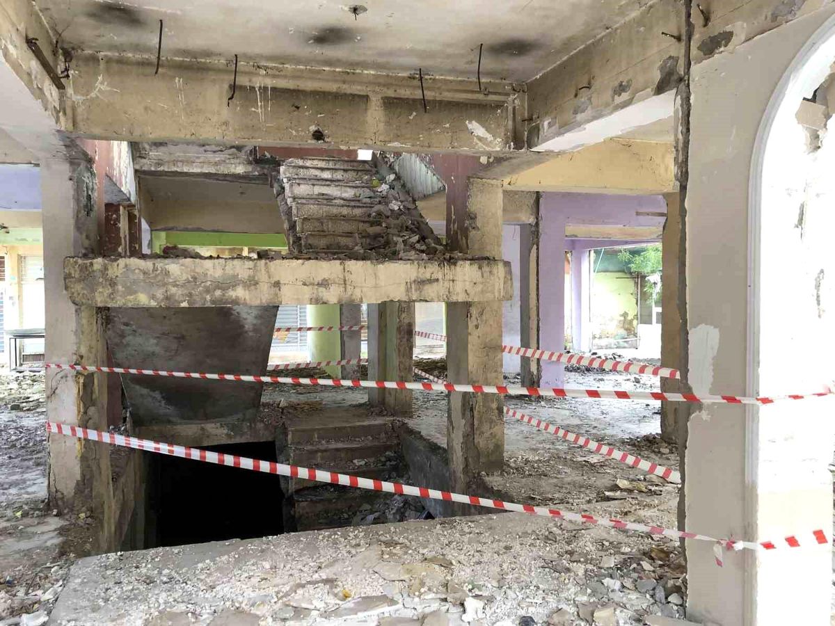 Batman\'da metruk binanın bodrum katında su birikintisi 5 yaşındaki çocuğu tehlikeye attı