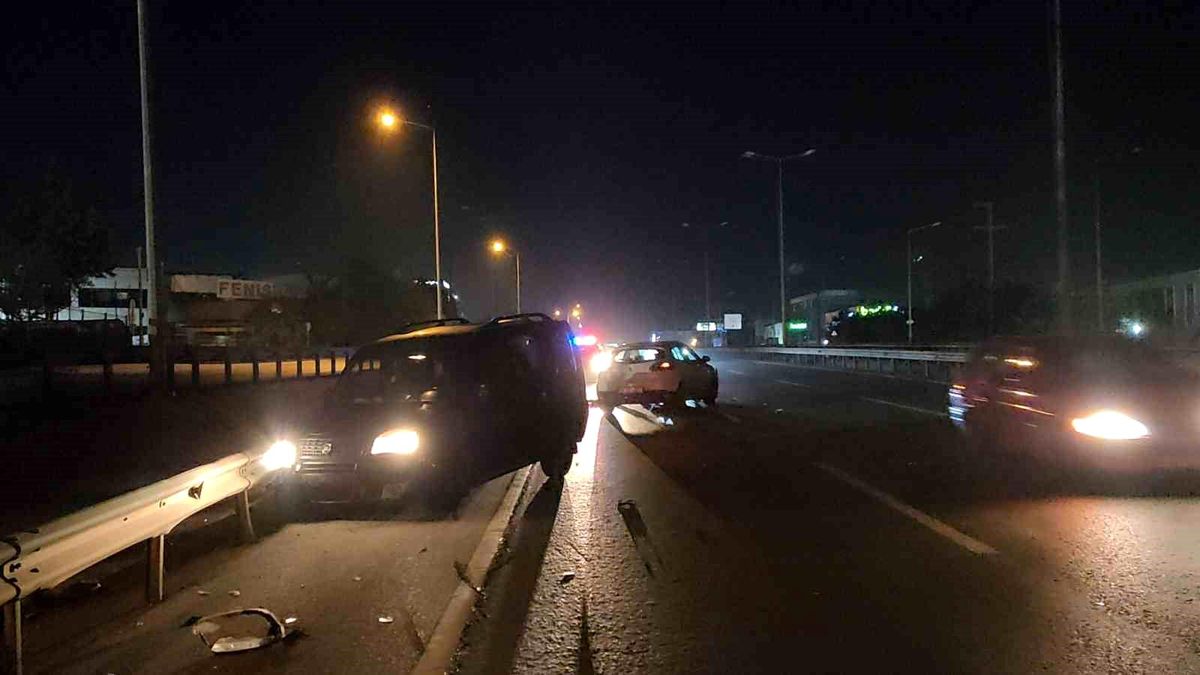 Kocaeli\'de D-100 Gebze geçişinde kaza meydana geldi