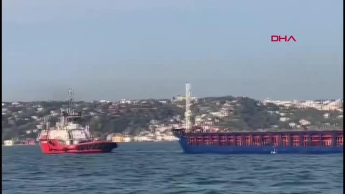 İstanbul Boğazında Arıza Yapan Kargo Gemisine Müdahale Edildi
