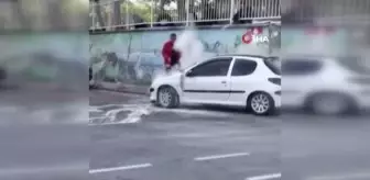 Kağıthanede park halindeki araçta yangın çıktı