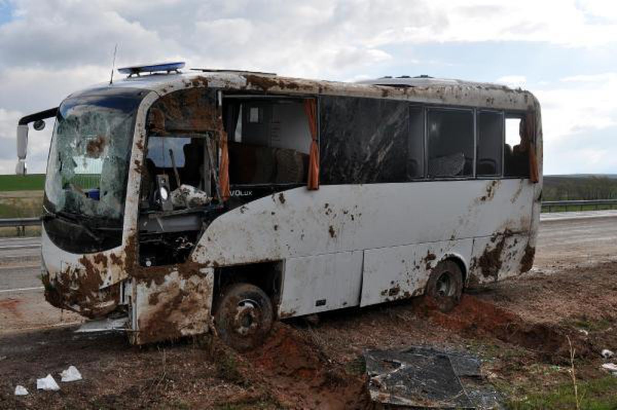 Kayseri-Malatya yolunda cezaevi nakil aracı kaza yaptı: 1 ölü, 13 yaralı