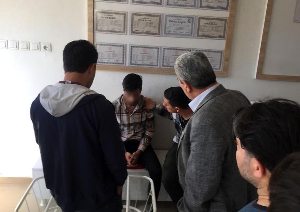 Adıyaman\'da Kuyumcuya Sahte Altın Satan Şahıslar Yakalandı