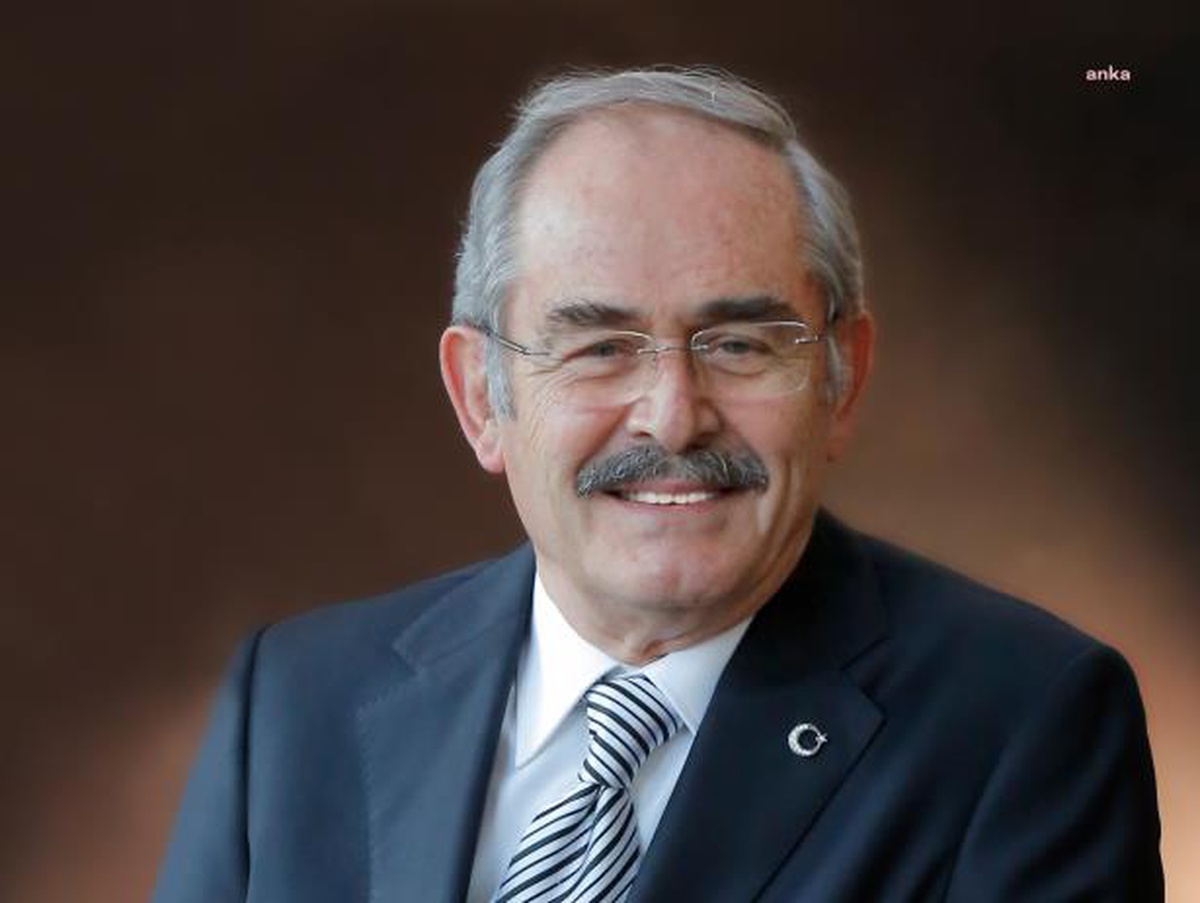 EBB Başkanı Büyükerşen\'den 1 Mayıs mesajı