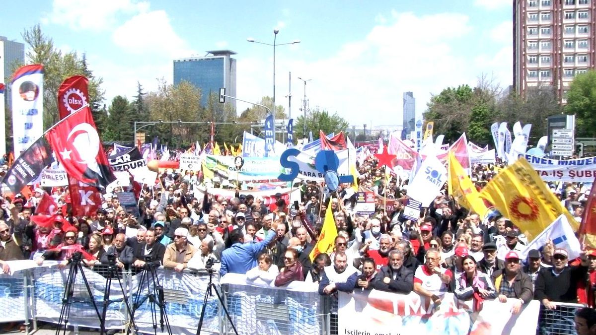 Ankara\'da 1 Mayıs Emek ve Dayanışma Günü Kutlandı