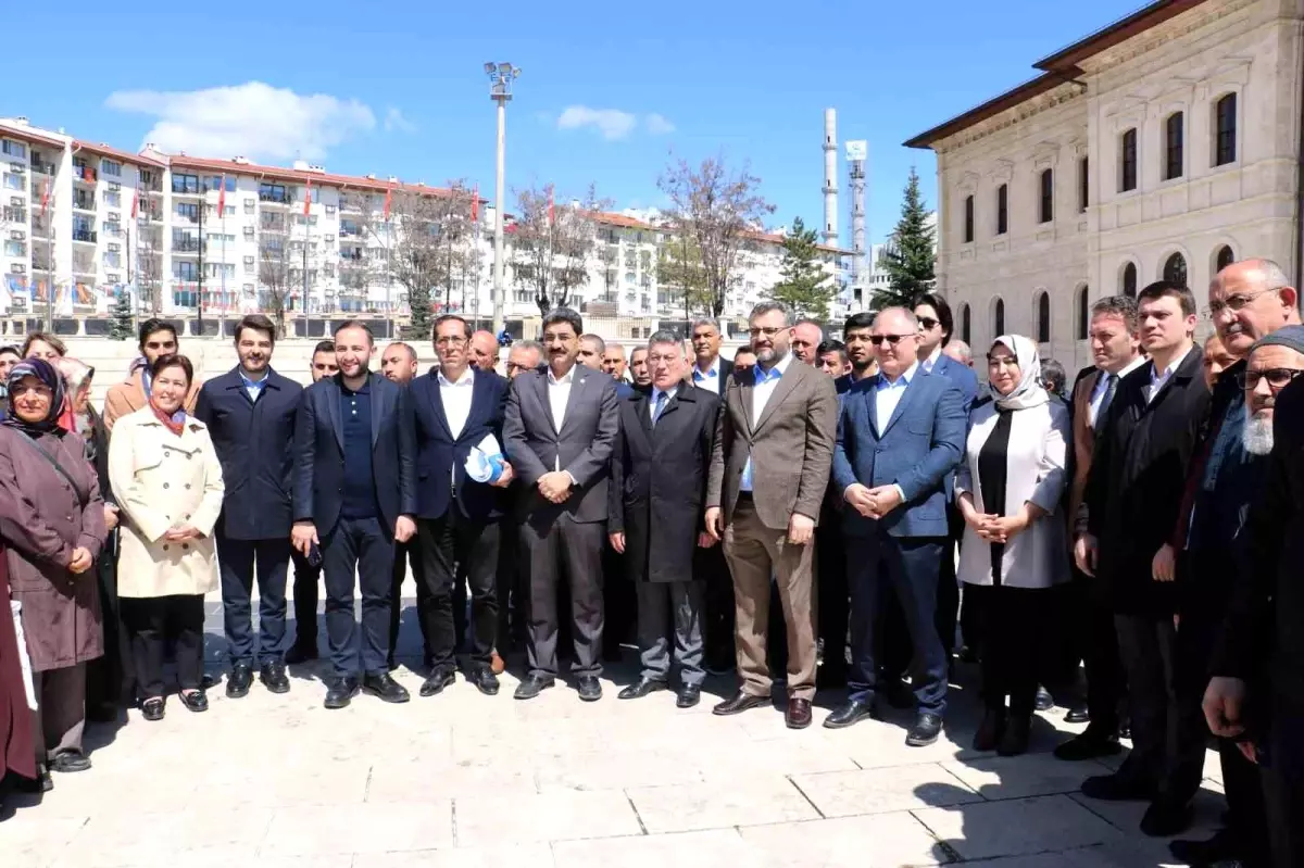 Ak Parti Sivas İl Başkanı: Asgari Ücret Son 50 Yılın En Yüksek Rakamı Olarak Artırıldı