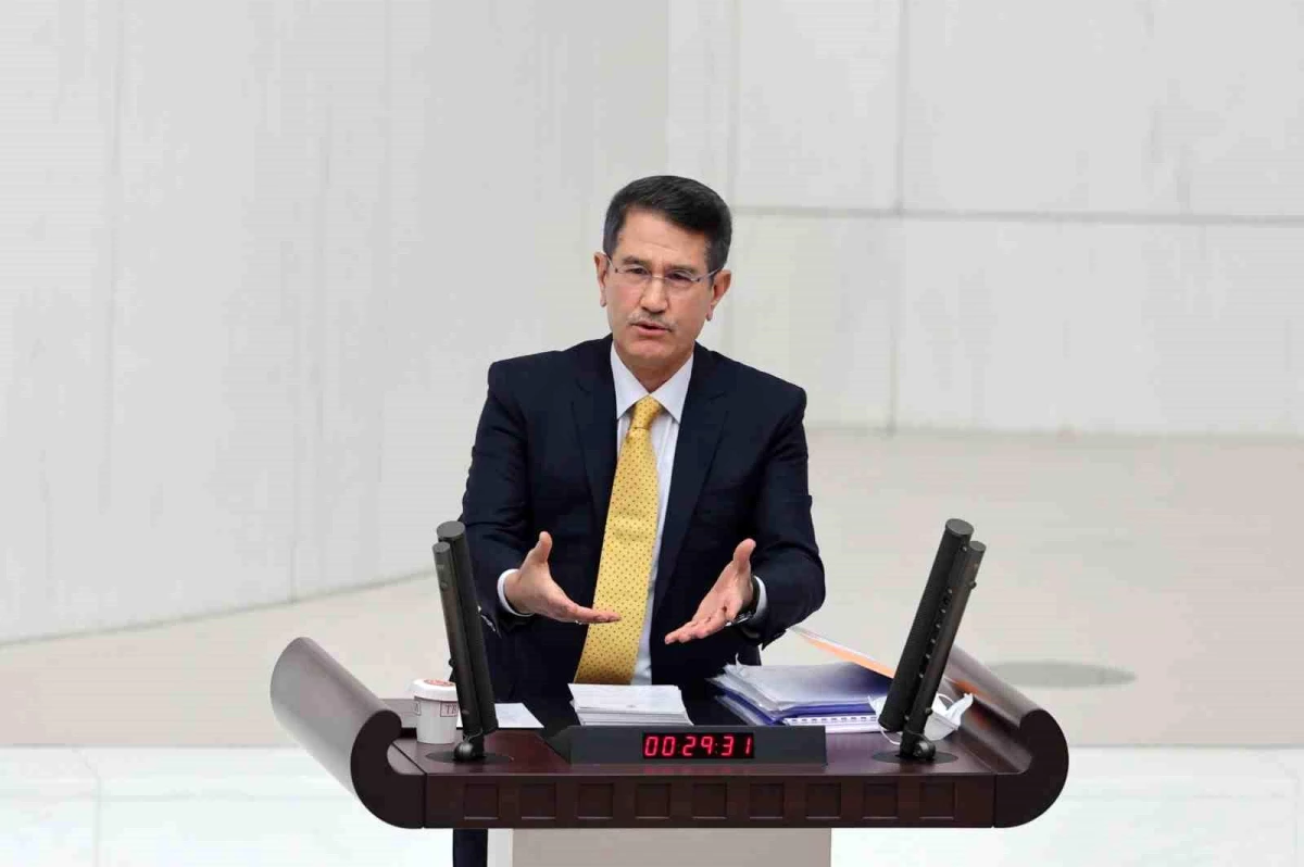 AK Partili Canikli: "7\'li masa mutabakat metni, taahhütleriyle ulus devletini tehdit ediyor"