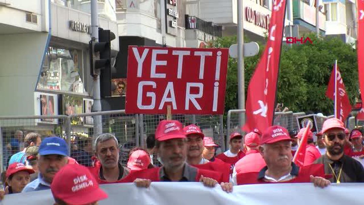 Antalya\'da 1 Mayıs kutlamaları coşkuyla gerçekleşti