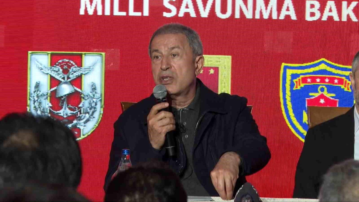 Bakan Akar\'dan öğrencilere \'inek lakabı\' uyarısı