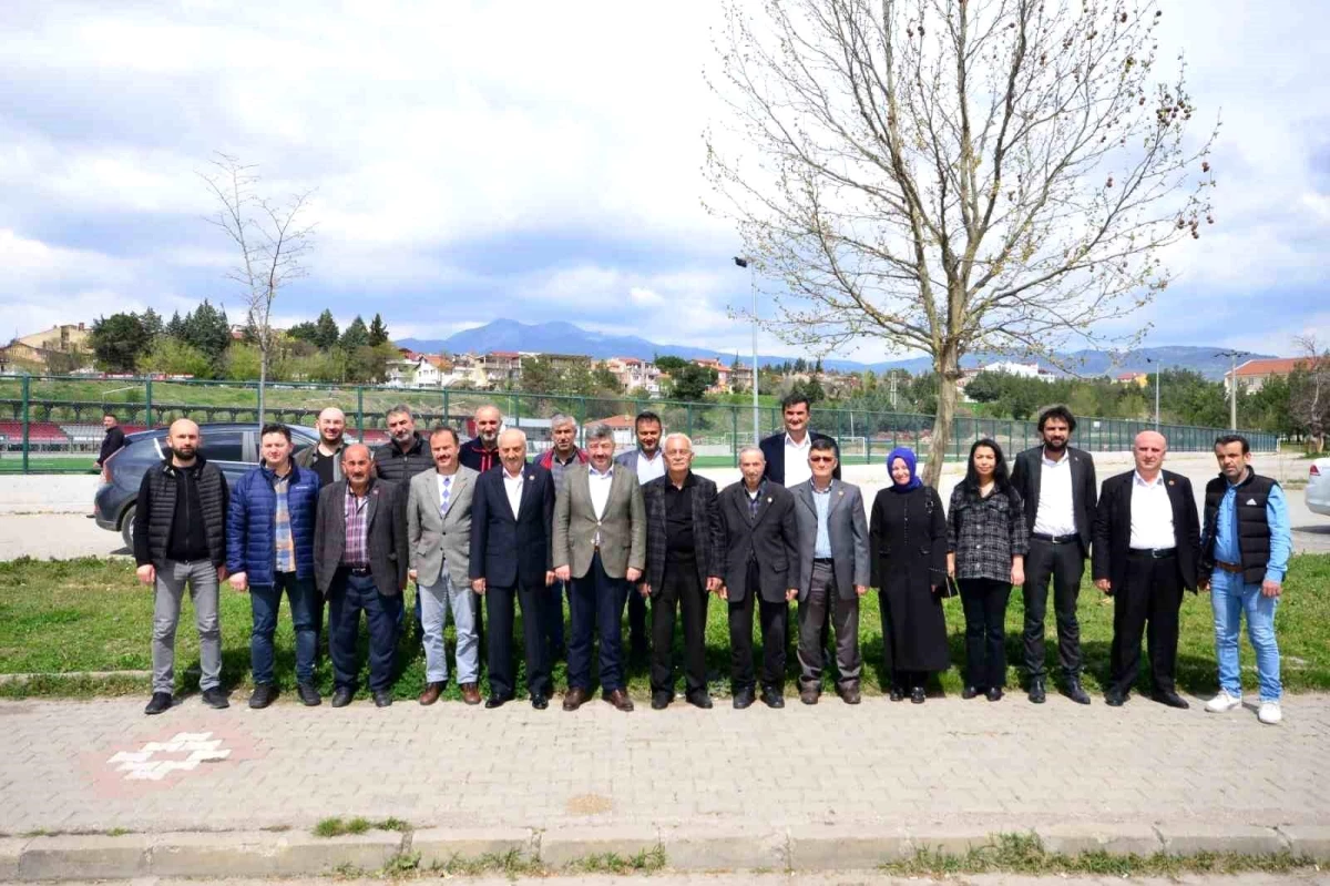 Kütahya Gediz Belediye Başkanı ve Ak Parti İlçe Başkanı Muhtarlarla Görüştü