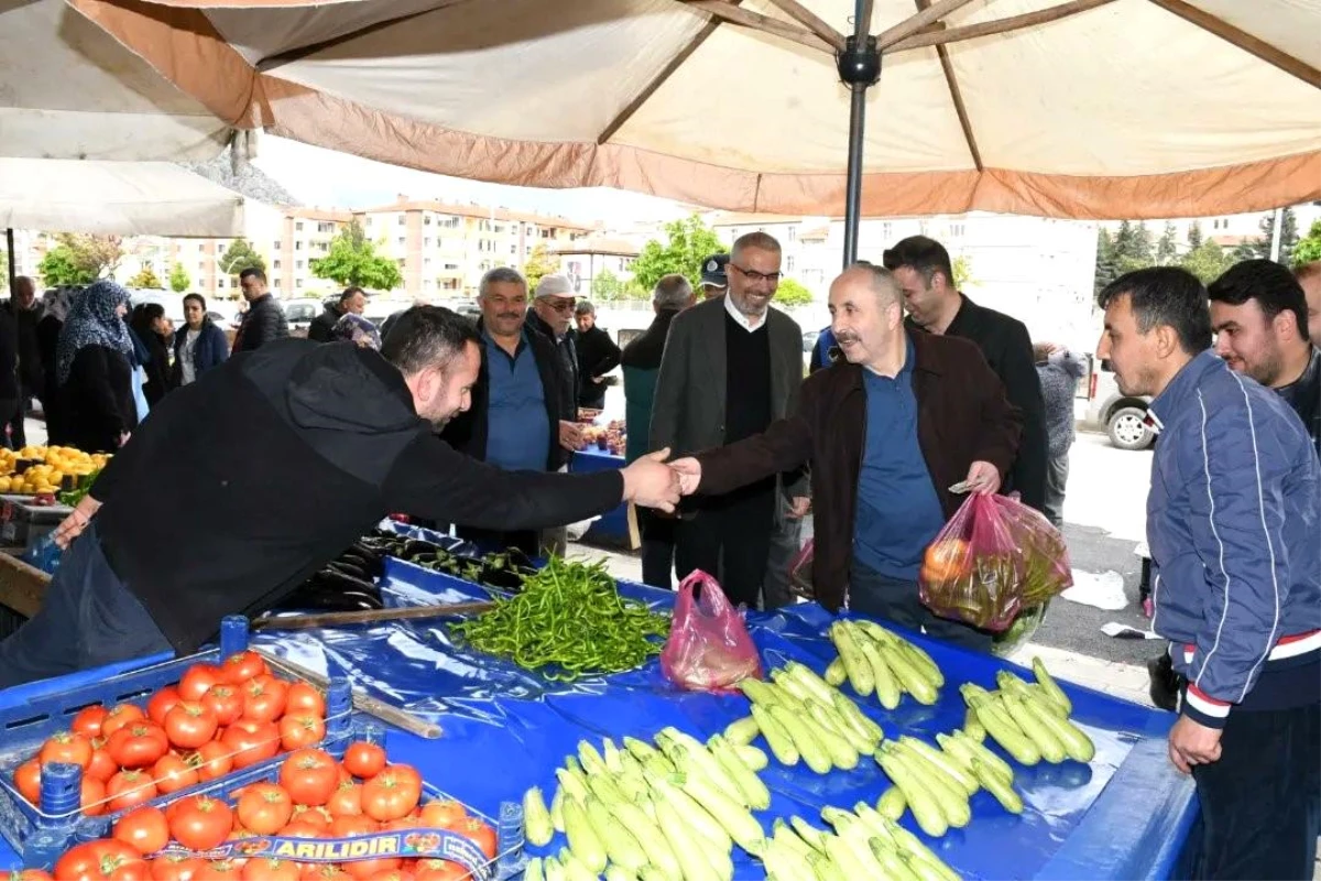 Amasya Belediye Başkanı Semt Pazarında Alışveriş Yaptı