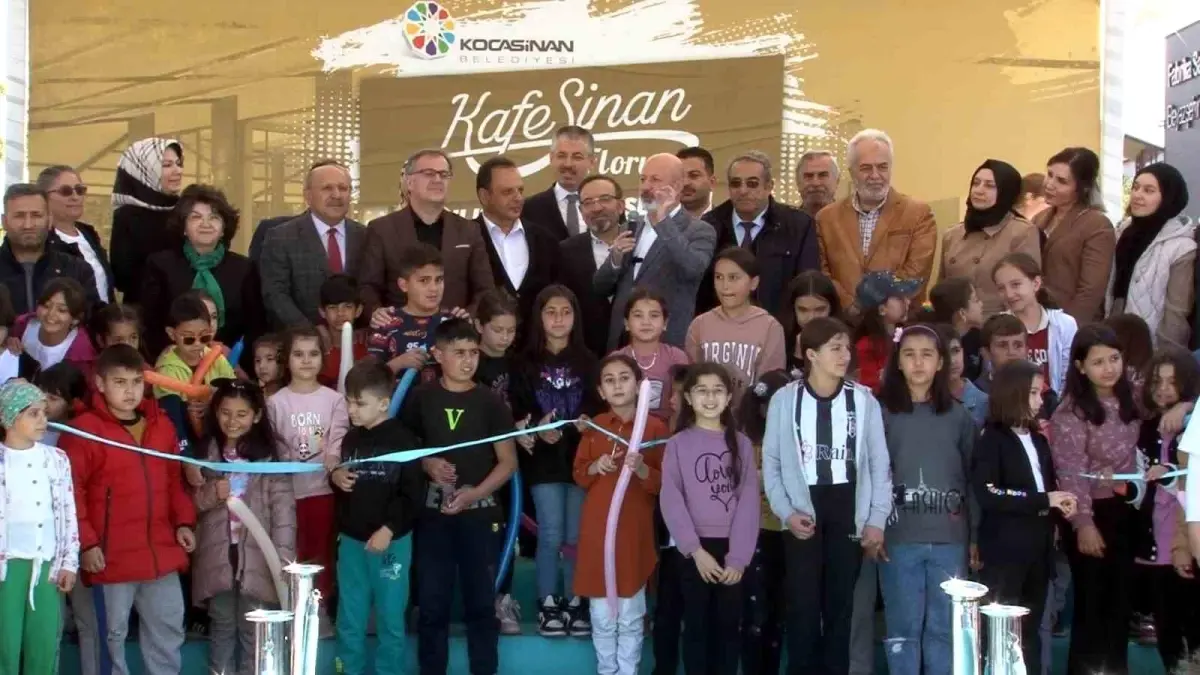 Başkan Çolakbayrakdar: "Projelerimizi takip edip, bir bir faaliyete geçiriyoruz"