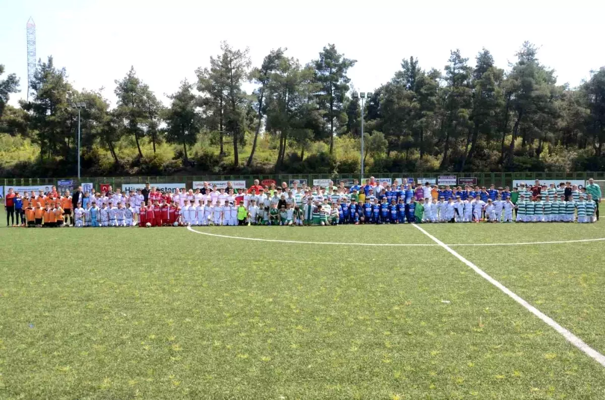 Ovaakçaspor, Sedat Hiçdurmaz U12 Kupası futbol şenliği düzenledi