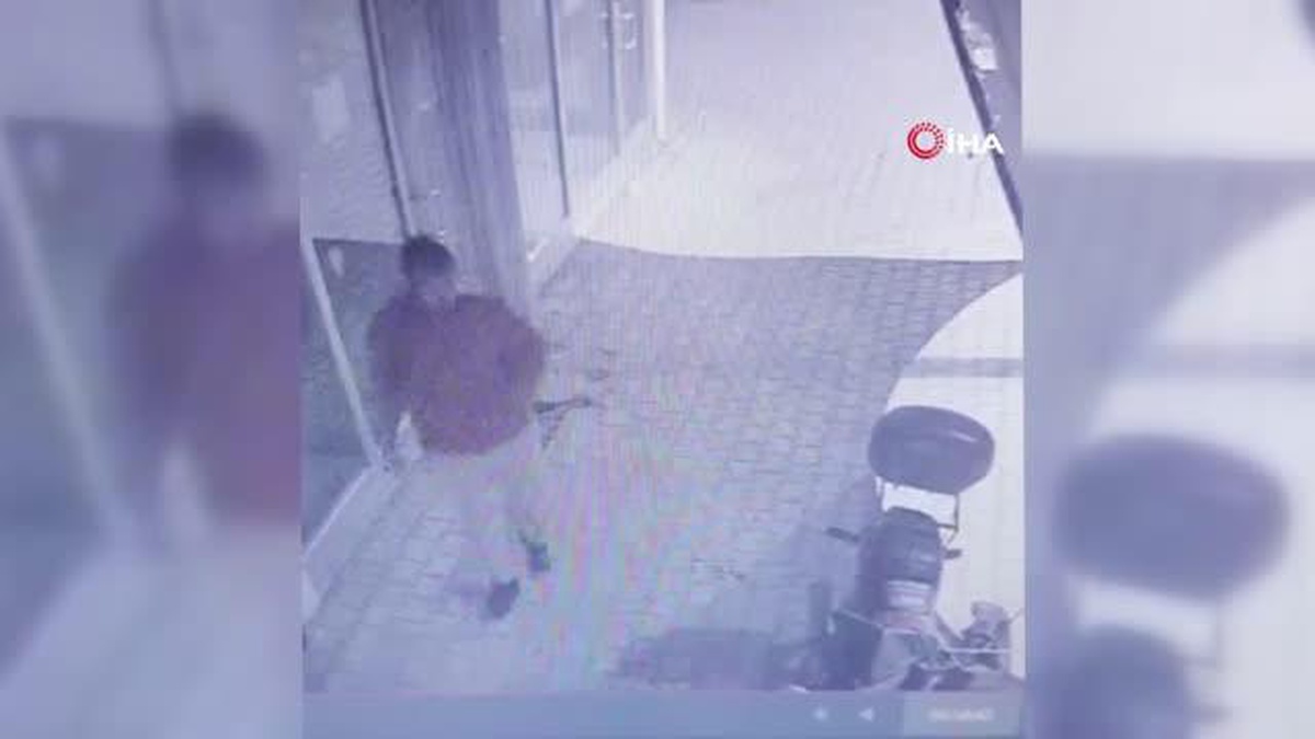 Konya\'da Güvenlik Kamerasının Önüne Konulan Motosiklet Çalındı
