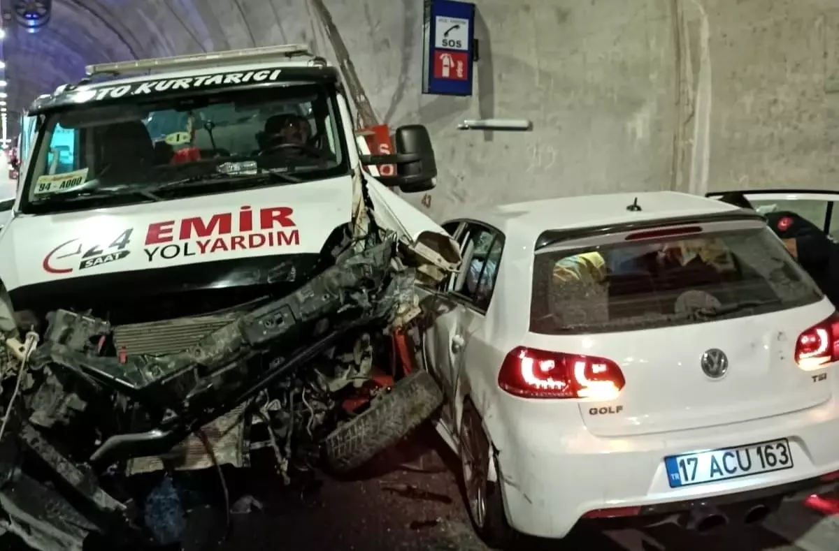 Çanakkale\'de Trafik Kazası: 1 Kişi Hayatını Kaybetti