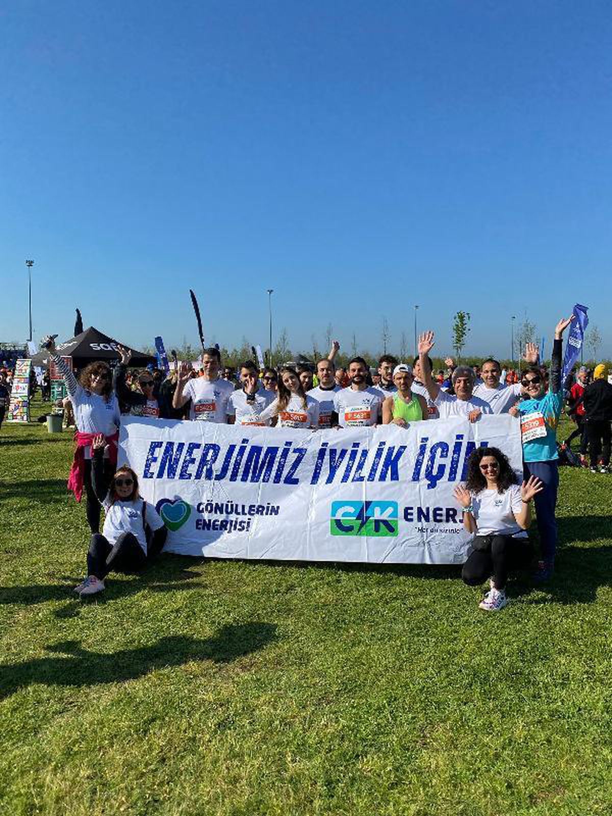 CK Enerji Çalışanları İstanbul Yarı Maratonu\'nda Deprem Bölgesindeki Çocukların Eğitimine Destek İçin Koştu