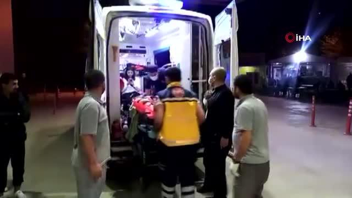 Bursa\'da Otobüs Kazası: 3 Kişi Hayatını Kaybetti, 44 Kişi Yaralandı