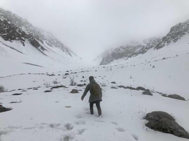Erzincan'da mayıs ayında kar sürprizi! Az buz değil lapa lapa yağdı