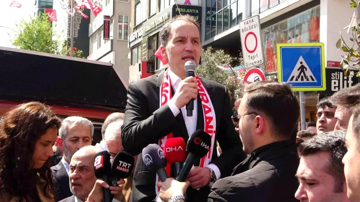 Yeniden Refah Partisi Genel Başkanı Fatih Erbakan Ümraniyede Sevgi Yürüyüşüne Katıldı