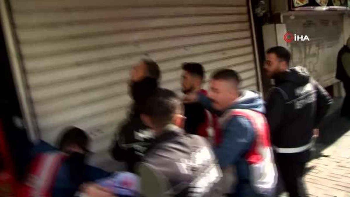 İzinsiz Göstericiler Beşiktaştan Taksime Çıkmaya Çalıştı, Gözaltına Alındılar