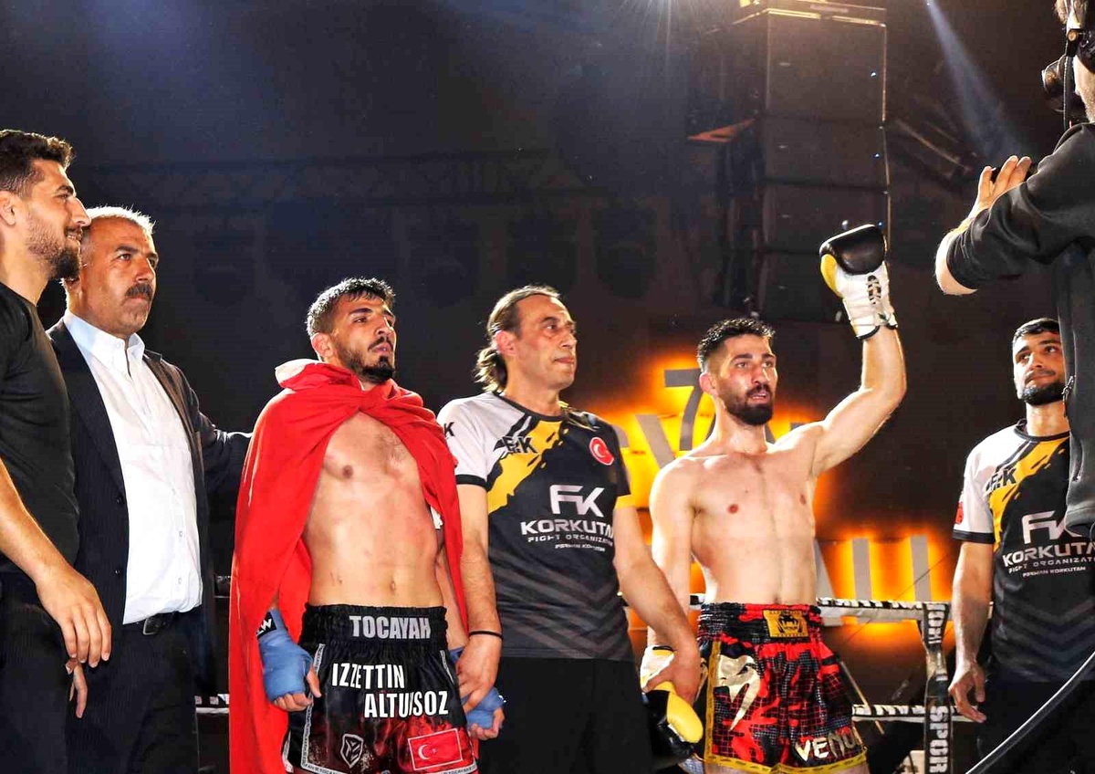 Avrupa Şampiyonu İzzettin Altunsöz, İranlı rakibini mağlup etti