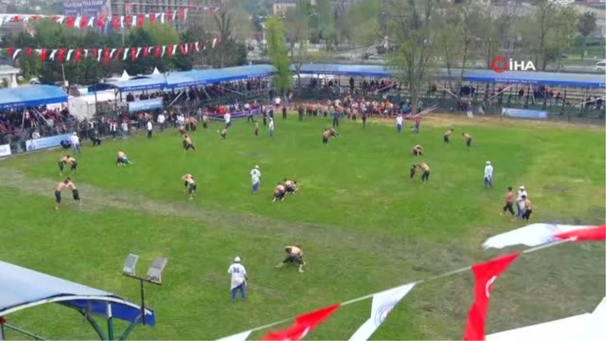 Hüseyin Gümüşalan wins championship at Kağıthane Oil Wrestling