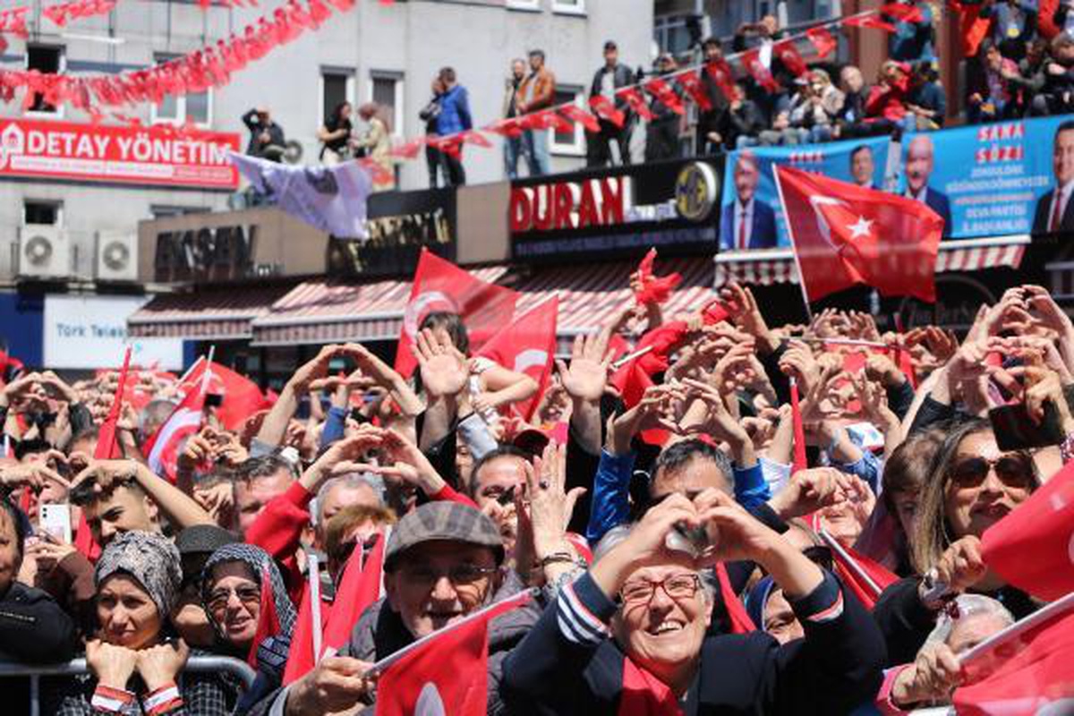 İmamoğlu Zonguldak\'ta konuştu: \'Hak, hukuk, adalet ve demokrasi hiçbir evladınızın hakkının yenmemesi demek\'