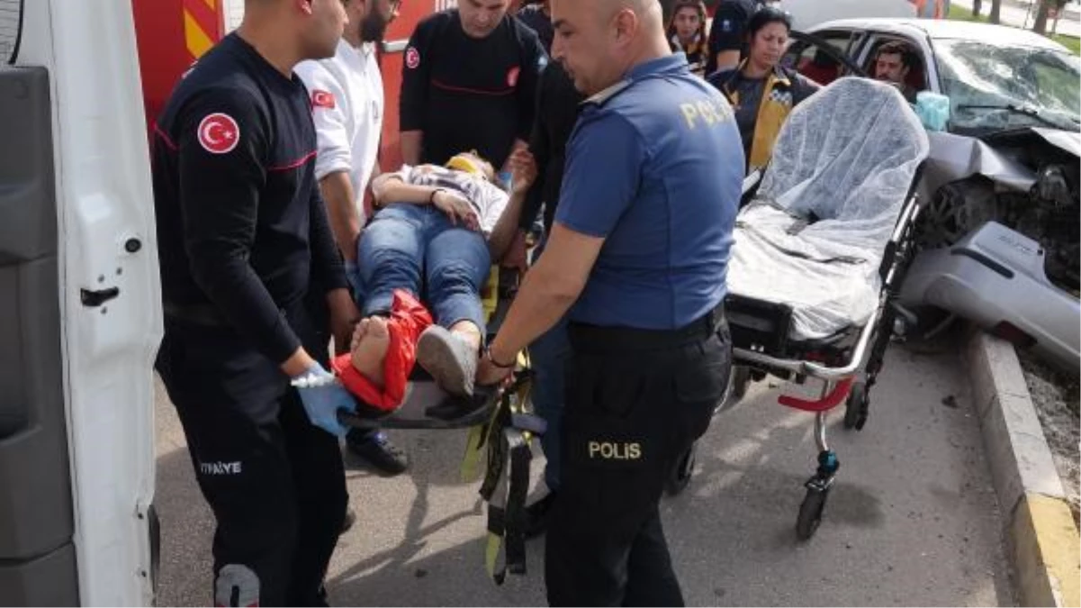Antalya\'da Alkollü Sürücüden Motosiklet Kazası: 1 Ölü, 3 Yaralı