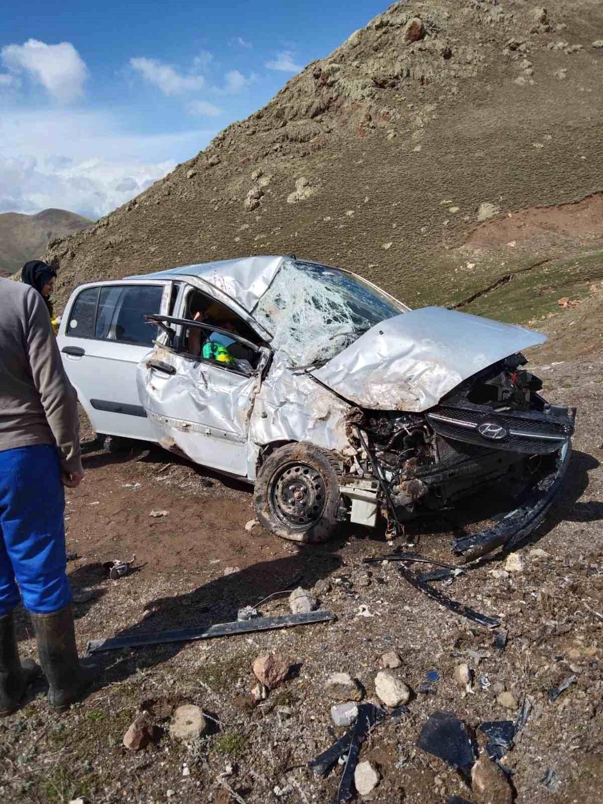 Erzurum\'da Ambulans da Kaza Yaptı: 4 Yaralı