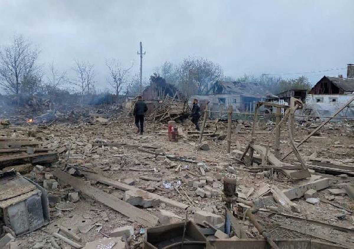 Rusya Ukrayna\'da bir yerleşim yerine füze saldırısı düzenledi, 34 kişi yaralandı