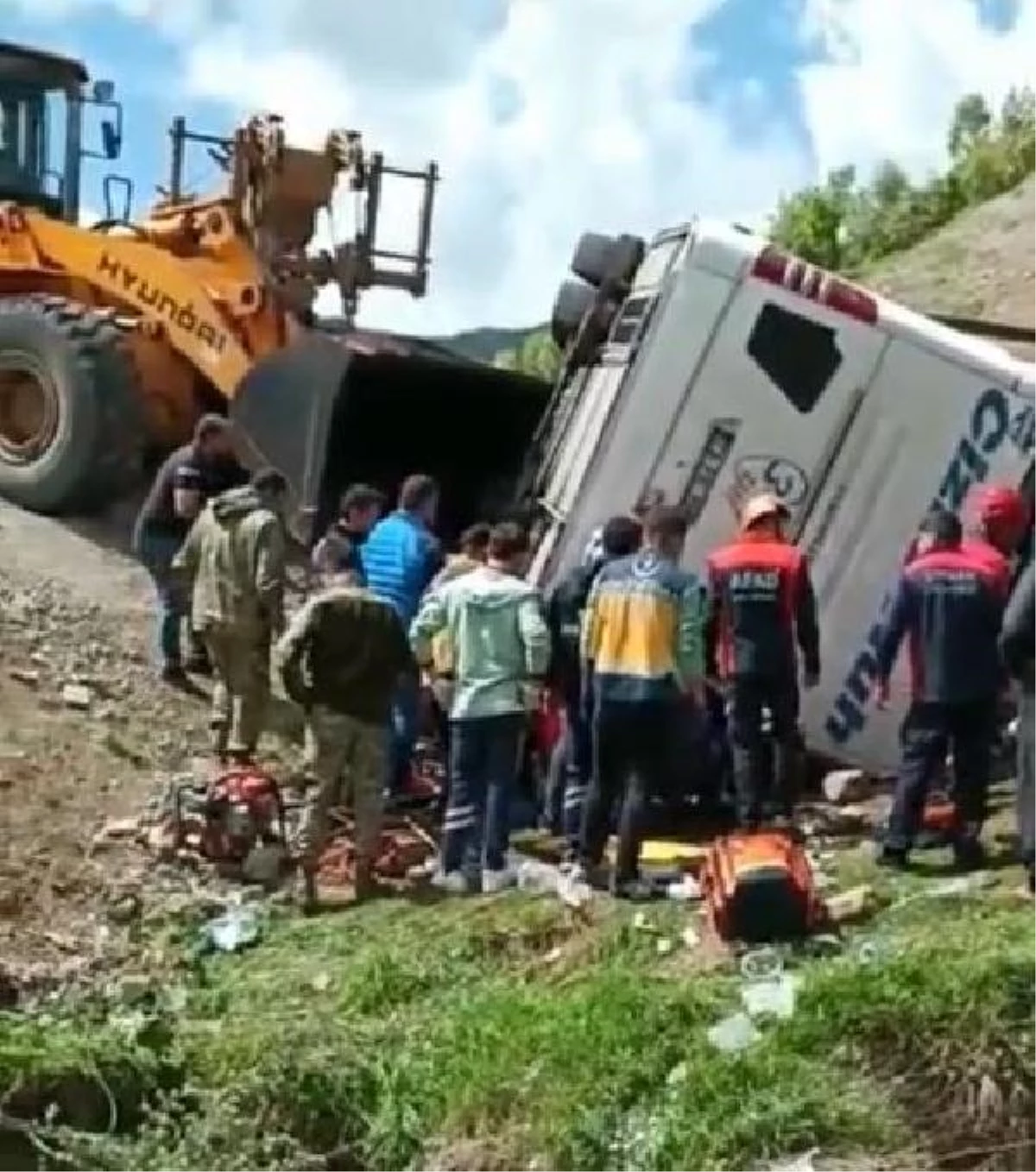 Şırnak\'ta Askeri Otobüs Kazası: 2 Şehit, 44 Yaralı