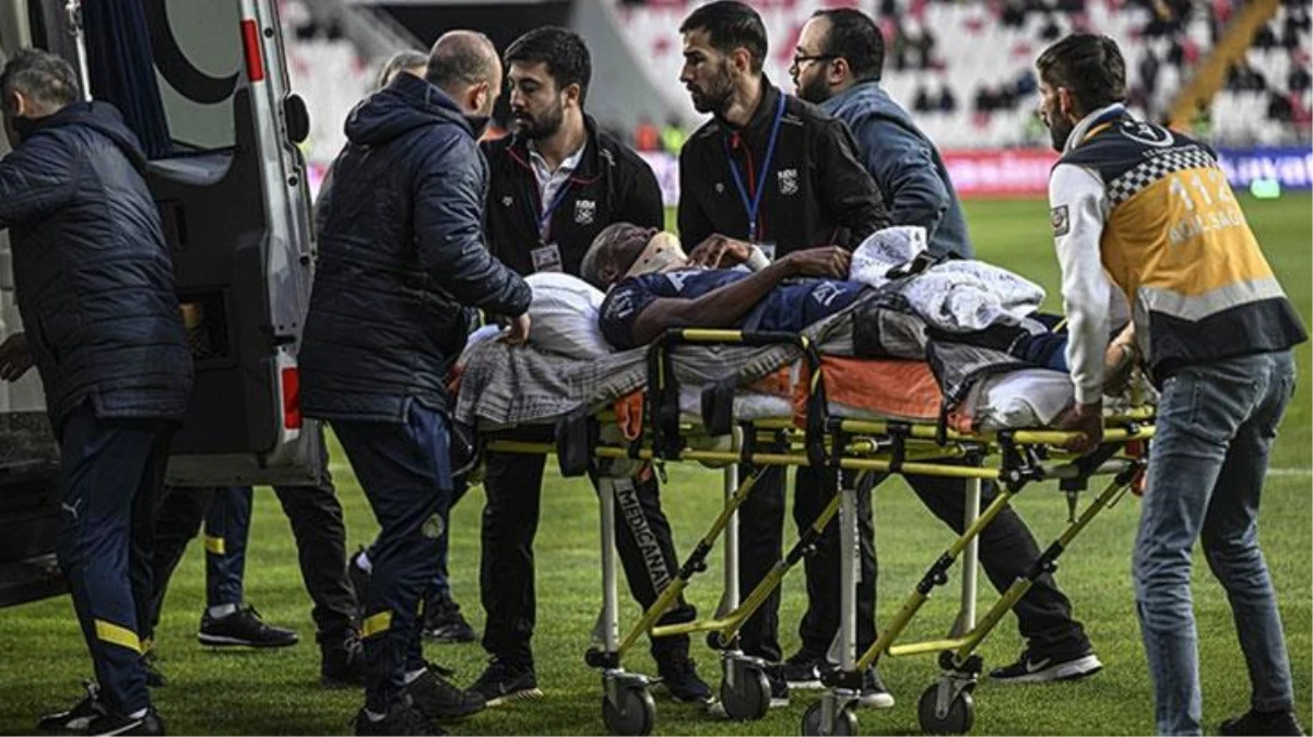 Sivasspor maçında hastanelik olan Enner Valencia, Giresunspor karşılaşmasıyla yeşil sahalara dönecek