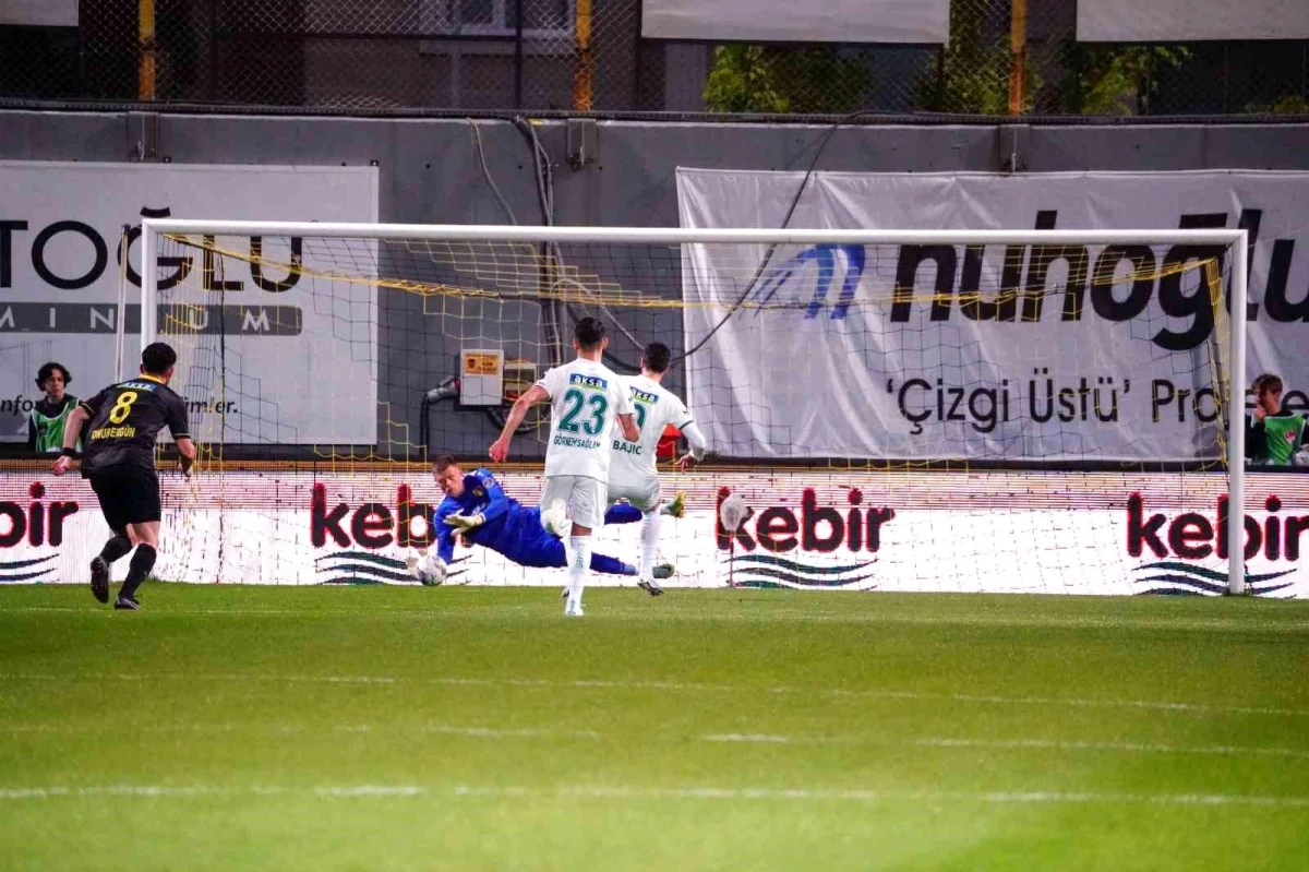 İstanbulspor, Giresunspor\'u 1-0 Yendi