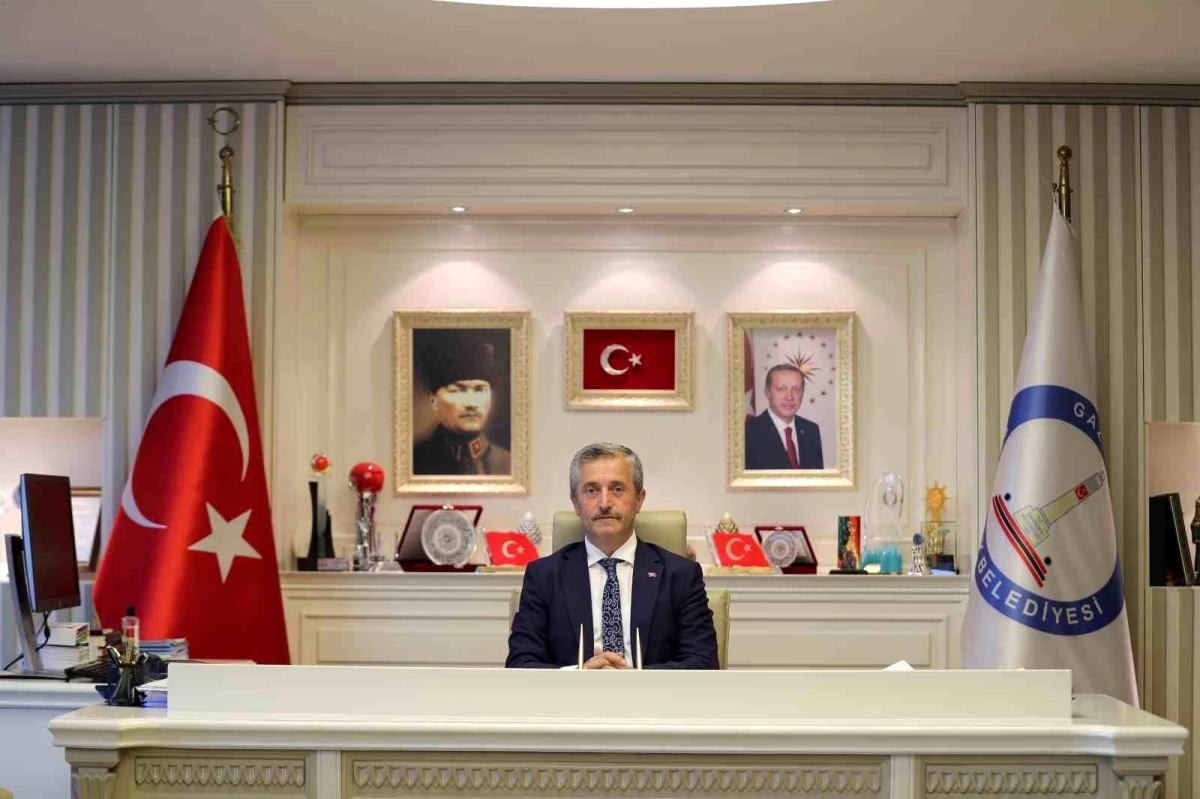 Şahinbey Belediye Başkanı Mehmet Tahmazoğlu 1 Mayıs Emek ve Dayanışma Gününü Kutladı
