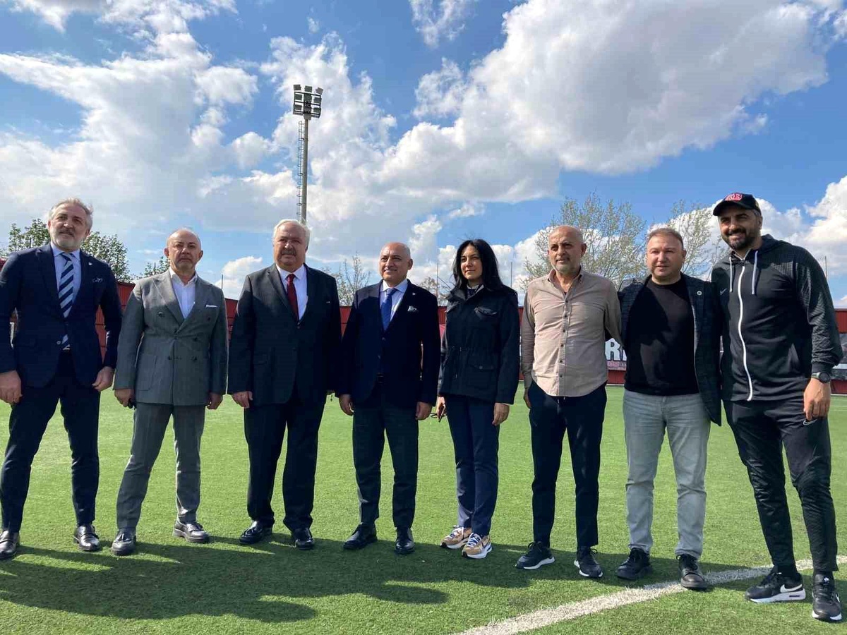 TFF Başkanı Mehmet Büyükekşi, Double Pass ile 1. Lig takımlarıyla akademi çalışması yapacak