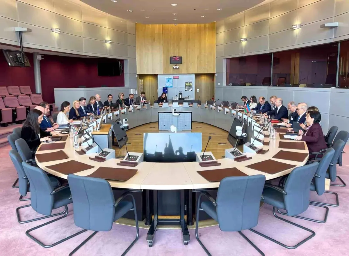 AB ve Azerbaycan enerji gündemiyle Brüksel\'de bir araya geldi