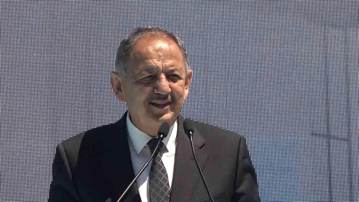 AK Parti\'li Özhaseki: "Son 20 yıl içinde 31 milyon insana iş kapısı bulundu"