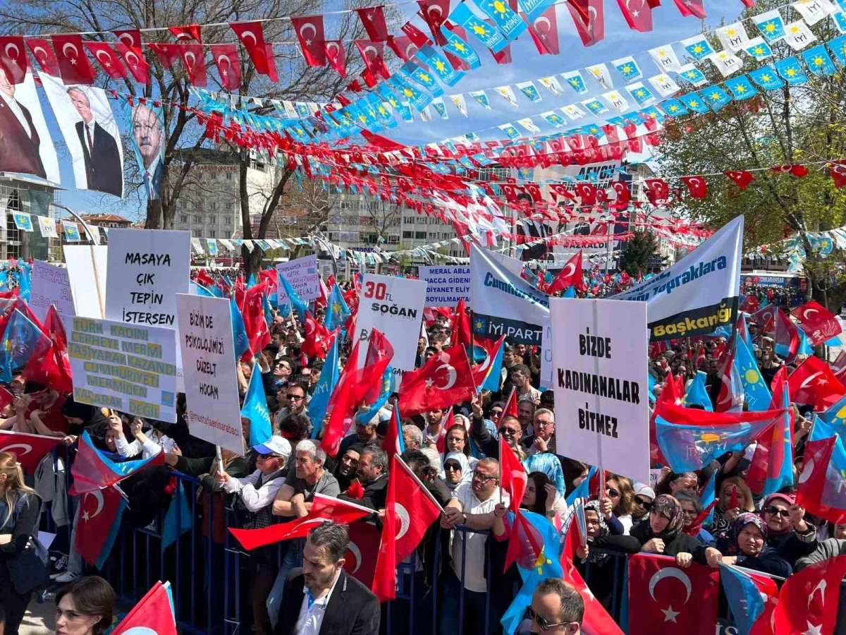 Akşener: "Afyon\'da PKK\'lıyım, Diyarbakır\'da faili meçhulcüyüm"