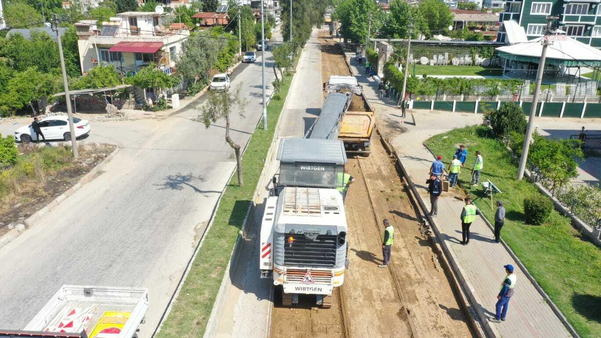 Aydın Büyükşehir Belediyesi Nazilli\'de Yol Çalışmalarına Başladı