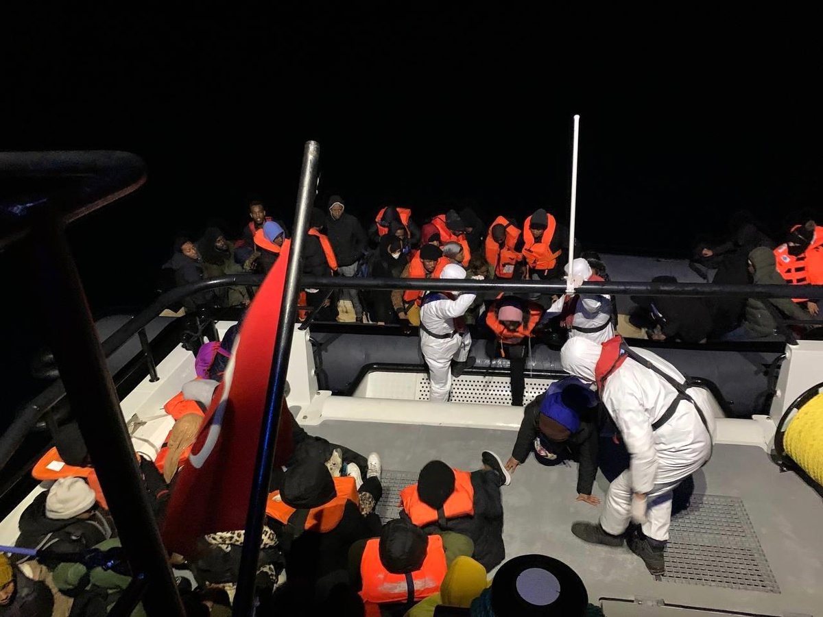 Çanakkale Ayvacık\'ta 50 Kaçak Göçmen Yakalandı