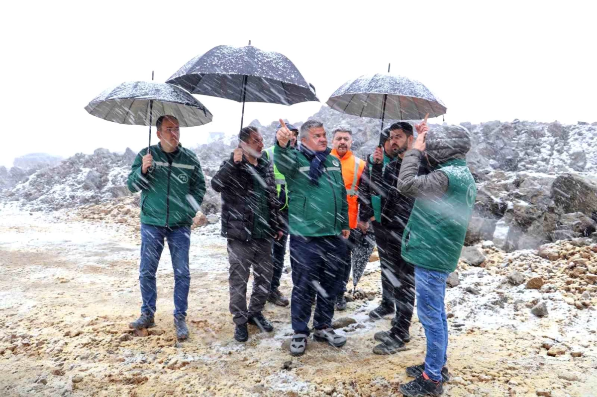 DSİ Bölge Müdürü Yavuz, Erzurum\'daki baraj ve HES projelerinde incelemelerde bulundu