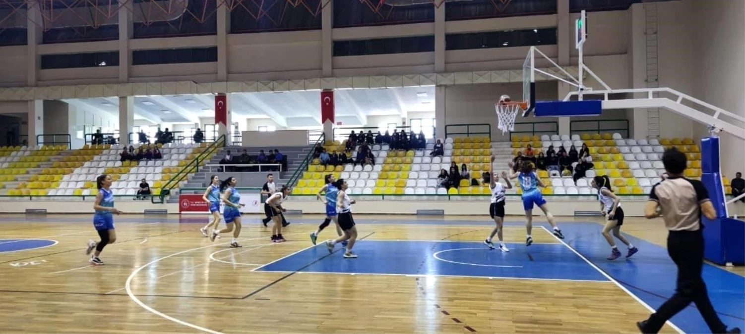 Burhaniye ilçesi Basketbol Okul Sporları Genç Kız Bölge Müsabakaları
