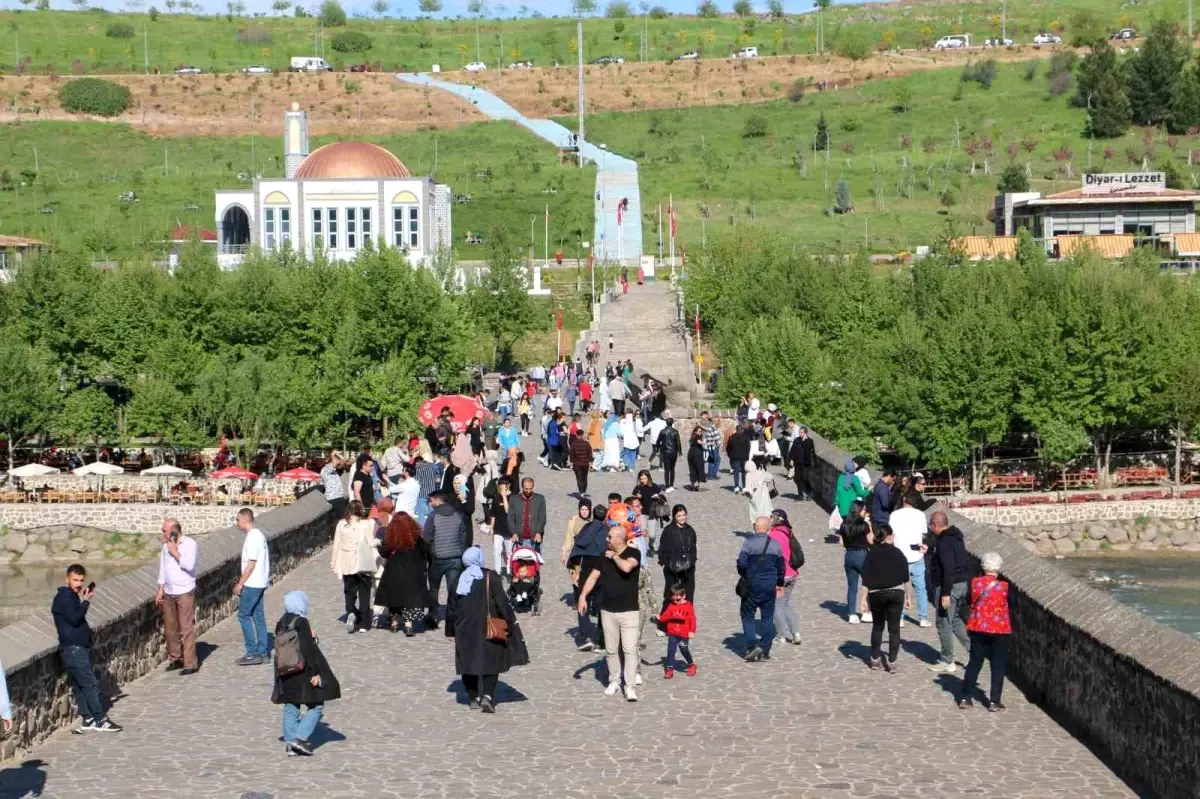 Diyarbakırda Deprem Sonrası Turizm Hareketliliği