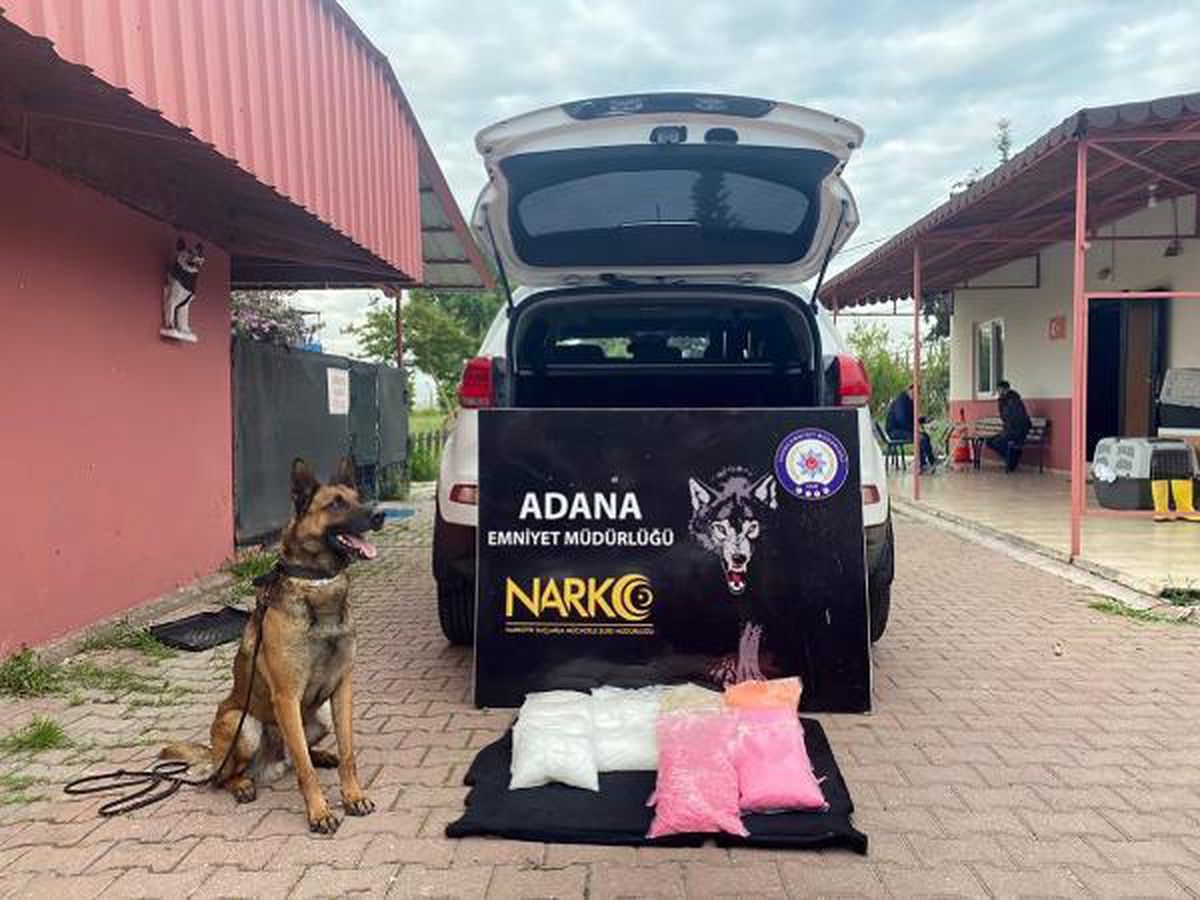 Adana\'da 9 Kilo Metamfetamin ve 50 Bin Sentetik Hap Ele Geçirildi