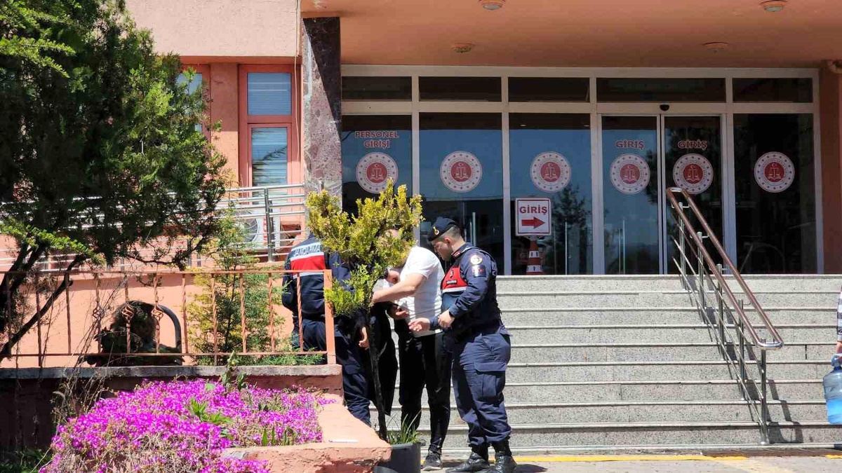 Karabük\'te Rekor Düzeyde Uyuşturucu Operasyonu: 3 Tutuklama