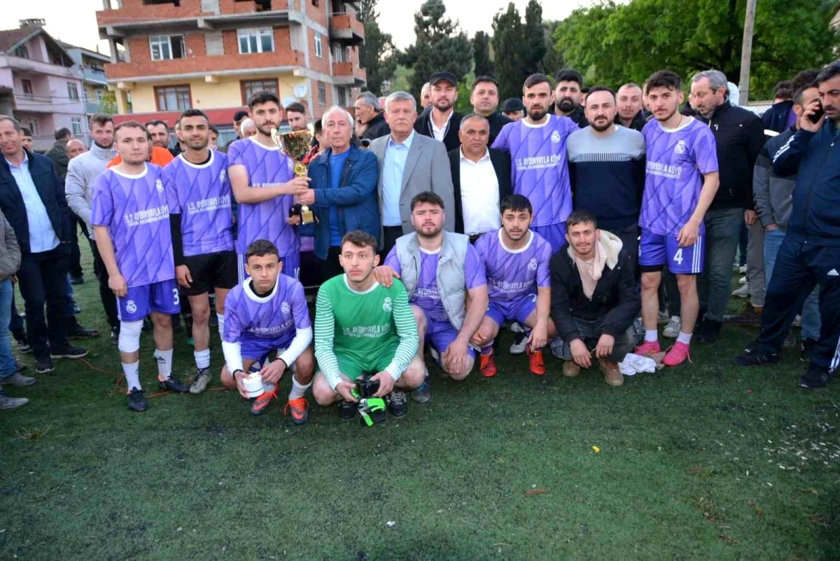 Zonguldak\'ta Köyler Arası Futbol Turnuvası Sona Erdi