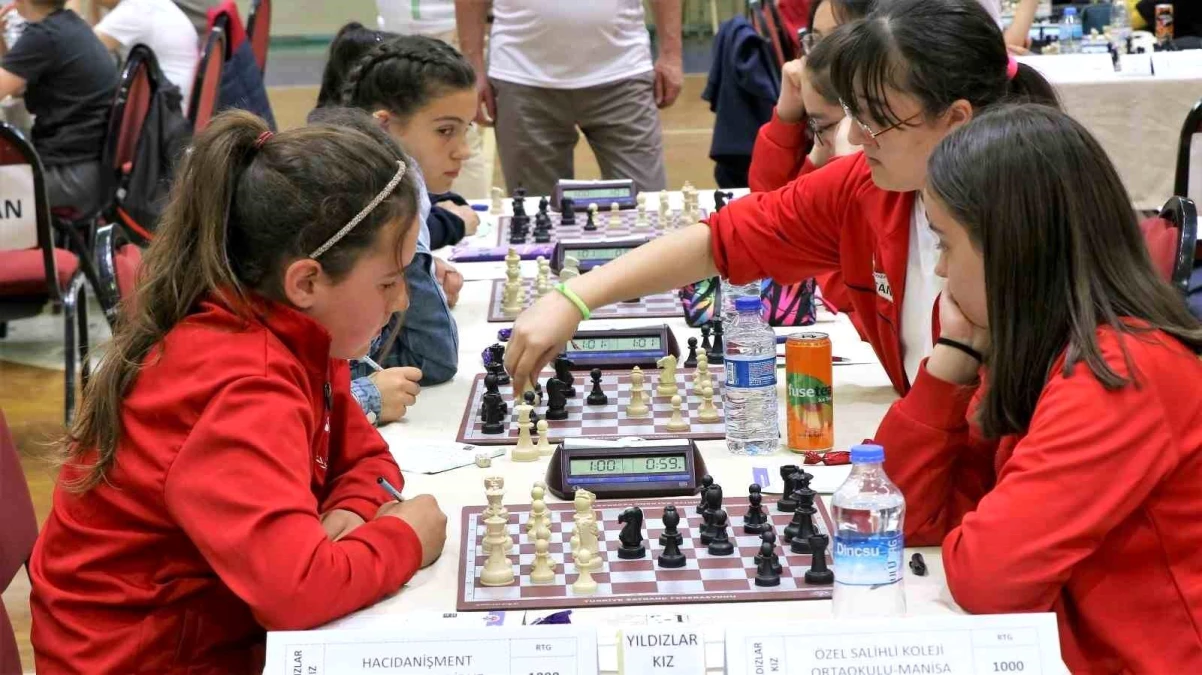 Manisa\'da Okul Sporları Satranç Grup Finalleri Tamamlandı