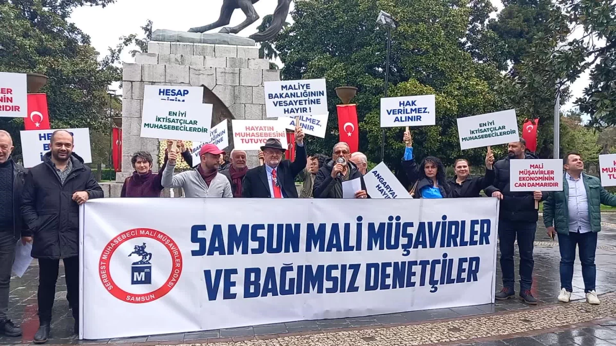 Muhasebeciler Samsun\'da Eylem Yaptı: \'Angarya İşlerden Kurtulmak İstiyoruz\'